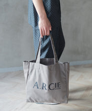 画像をギャラリービューアに読み込む, 【MEN , WOMEN】AMERICAN RAG CIE expressly for BAYFLOW BIG A.R.Cieトートバッグ
