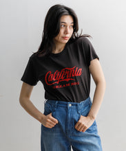 画像をギャラリービューアに読み込む, 【MEN , WOMEN】 AMERICAN RAG CIE STATE TEE -California　ロゴ映えTシャツ / とろみ素材 / 抜け感コーデに◎
